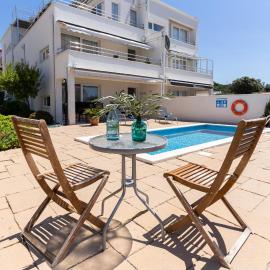 Sunnyhill apartments with private and shared pool