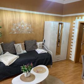 Best-Preis FEWO Rathausblick 2 - Zentrale Lage in Wittenberge - 2 Personen - Einzelzimmer - Vollausstattung - WLAN / Prime & Self-Check-In, hotel a Wittenberge