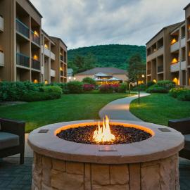 Courtyard by Marriott Mahwah, מלון במאוואה