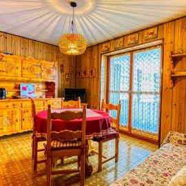 La Chapelle Rocciamelone - Maison dOc, hotel in Sauze d'Oulx