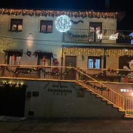 casa rural valderaduey, готель у місті Aspariegos