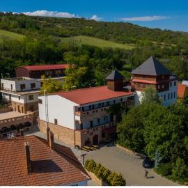 Hotel Kaskáda - resort Hotel Kurdějov & Art Wine Hall, hotel Kurdějovban