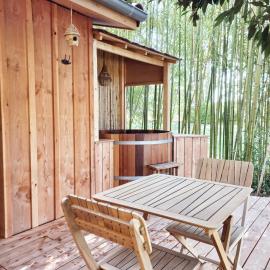 maisonette et spa bois, hotel u gradu La Bégude-de-Mazenc