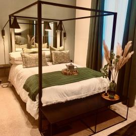 The Fifth Quarters, Grade II Listed Apartment, The Lace Market, NG1, City Centre, Nottingham, Sleeps 4