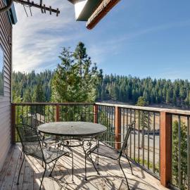 Strawberry Townhouse: Walk to Leland Snowplay!, hotel en Strawberry