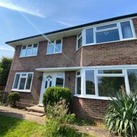 Deluxe Two Double Bedroom Maisonette with Garden