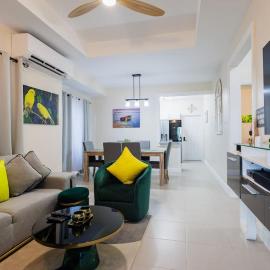 Welcome to our Ocean View Villa!, hotel v destinaci Lucea