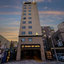 Brown Dot Hotel Hadan