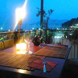 Appartamento Chic Vista Lago - Casa Janis: Verbania'da bir otel