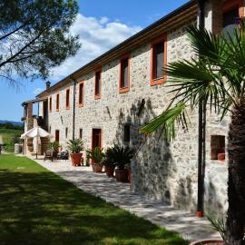 Tenuta Di Maro, hotelli kohteessa Sticciano