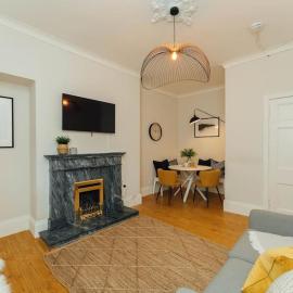 James Street 2 Bedroom Apartment