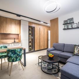 ARHEYA 3 apart АРХЕЯ 3 апартамент за гости, viešbutis mieste Karlovas
