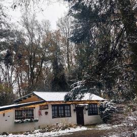 'T boshuisje, хотел в Opglabbeek