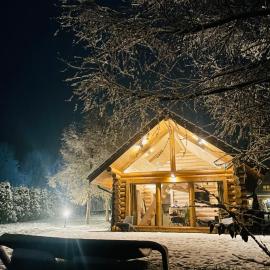 Cabana din Groapa Frumoasa, Hotel in Bănicel