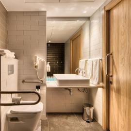 Holiday Inn Express - Madrid - Airport by IHG โรงแรมในมาดริด