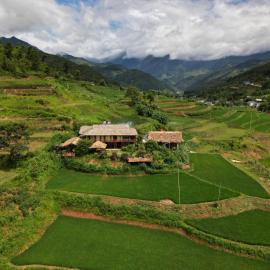 Zoni Home Trạm Tấu, hotel i Cham Ta Lao