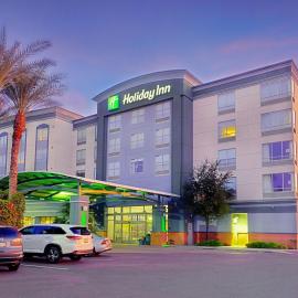 Holiday Inn & Suites Phoenix Airport by IHG, hótel í Phoenix