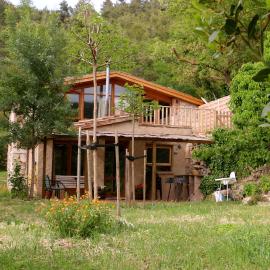 Casa ecológica en plena naturaleza