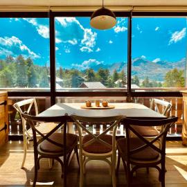 La joue du loup, aux pieds des pistes et vue sur montagnes, hotel in La Joue du Loup