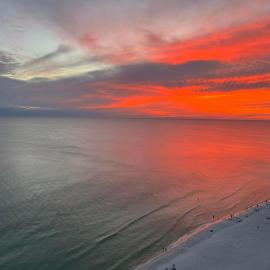 OCEAN FRONT CONDO w INCREDIBLE VIEWS, hotel in Panama City Beach