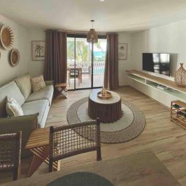 Bella Vista 2 bedroom - Orient Bay, hotel in Orient Bay