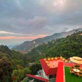 Yog Wellness Resort & Spa By Amritara, ξενοδοχείο σε Mussoorie