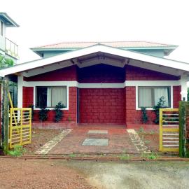 KonkanMewa Coconut Bungalow, hotell i Kolthare
