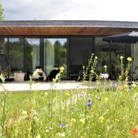 Halle에 위치한 호텔 Sfeervol chalet midden in de natuur