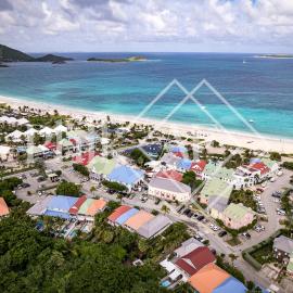 Beautiful 2 bed-rooms apartment at Orient Beach, hotel a Marigot