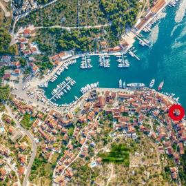 Riva Apartments Villa Thalia - Milna, Brač、ミルナのホテル
