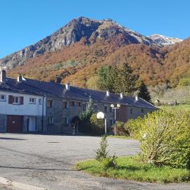 La Baleine Blanche - Chambres, hotel sa Campan