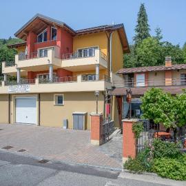 Residence Usignolo, hotel a Trarego