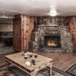 Coyote Cabin - Private Hot Tub - Upper Canyon
