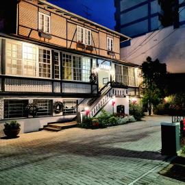 Hotel Hermann, готель у місті Блуменау