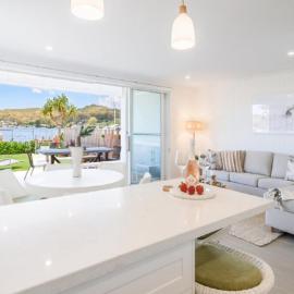 Watersea By The Bay Unit 2, waterfront, walk to shop&restaurants