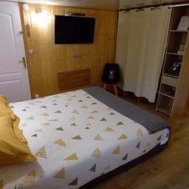 Chambre d'hôte chez Nathalie & Roland, hotel a Massiac
