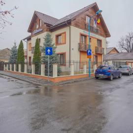 Pension Bavaria, ξενοδοχείο στο Μπρασόβ