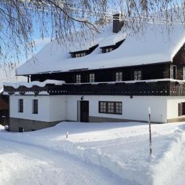 Bauernhaus in Nockberge bei Skiliften, hotel em Verditz