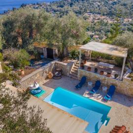 Villa Divista, מלון בGeorgoutsátika