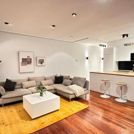 City Central 120m By Sleep In Bilbao, hotel sa Bilbao