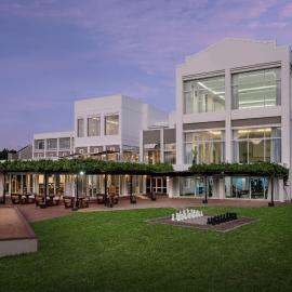 Protea Hotel by Marriott Stellenbosch & Conference Centre – hotel w mieście Stellenbosch