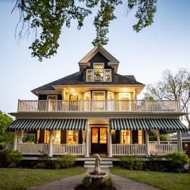 Lindenwood Inn: Southwest Harbor şehrinde bir otel