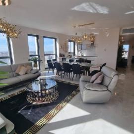 JTower Royal Suites Apartments & Penthouse: Kudüs'te bir otel