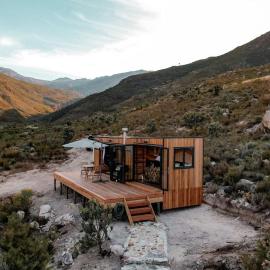 Luxury Solace Cabin - River Cabin, hotel din Rawsonville