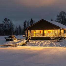 Holiday House "Brūklenes", hotel u gradu Talsi