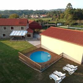 AG Casa Rural Carballo, jardín y playa a 14km