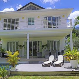 Les Jolies Eaux Villa - Chateau Elysium