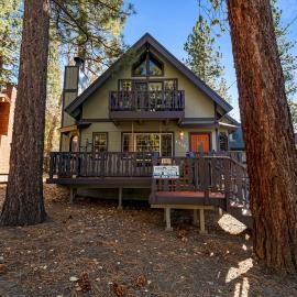 Sunset Chalet - Hot Tub, Game Room, Pool Table, Arcade Games