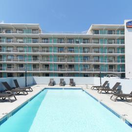 Howard Johnson by Wyndham Virginia Beach At The Beach