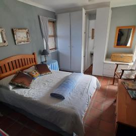 Betty's Bay Holiday home, hotel in Clareport